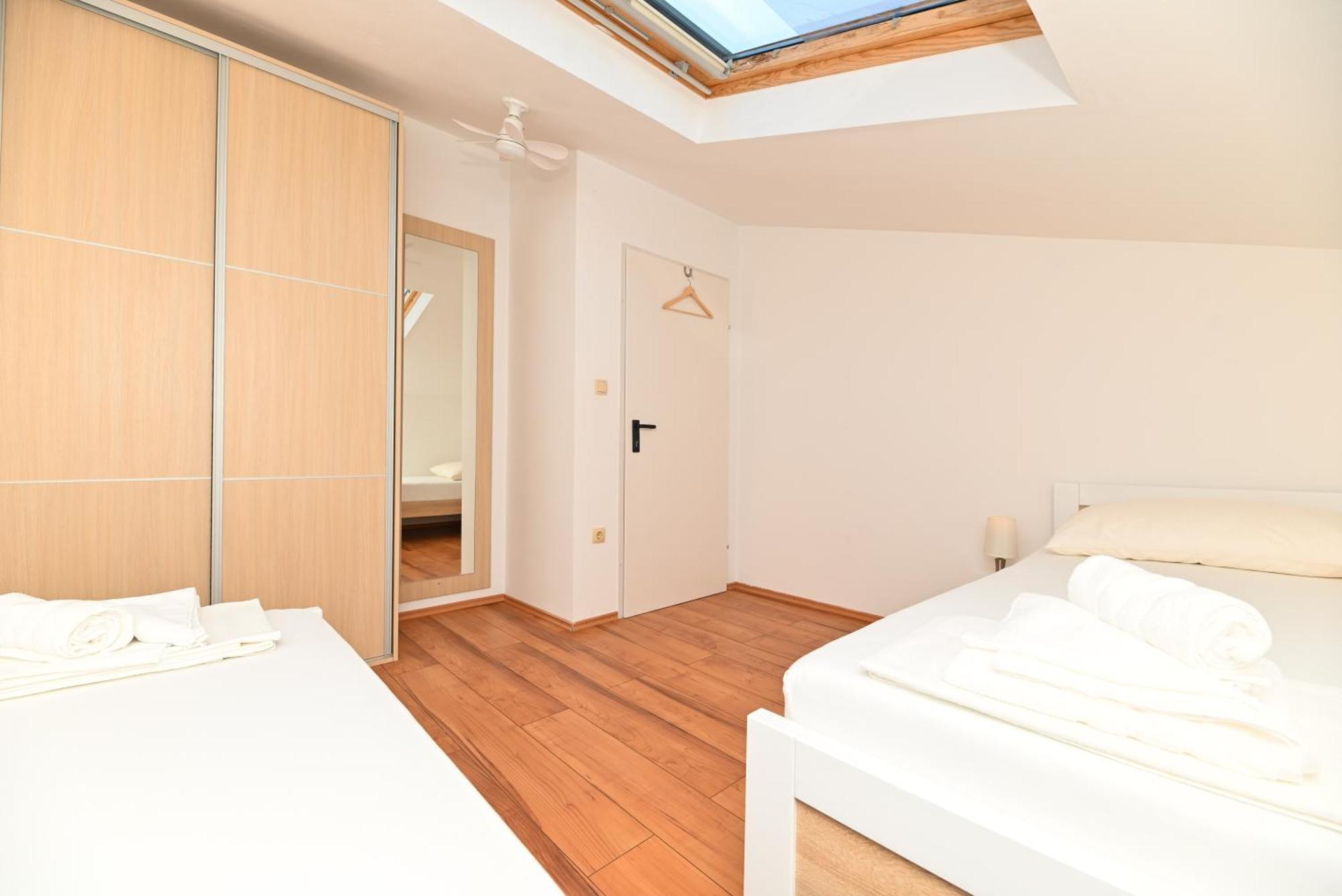 Apartments Bluesky Trogir Eksteriør billede