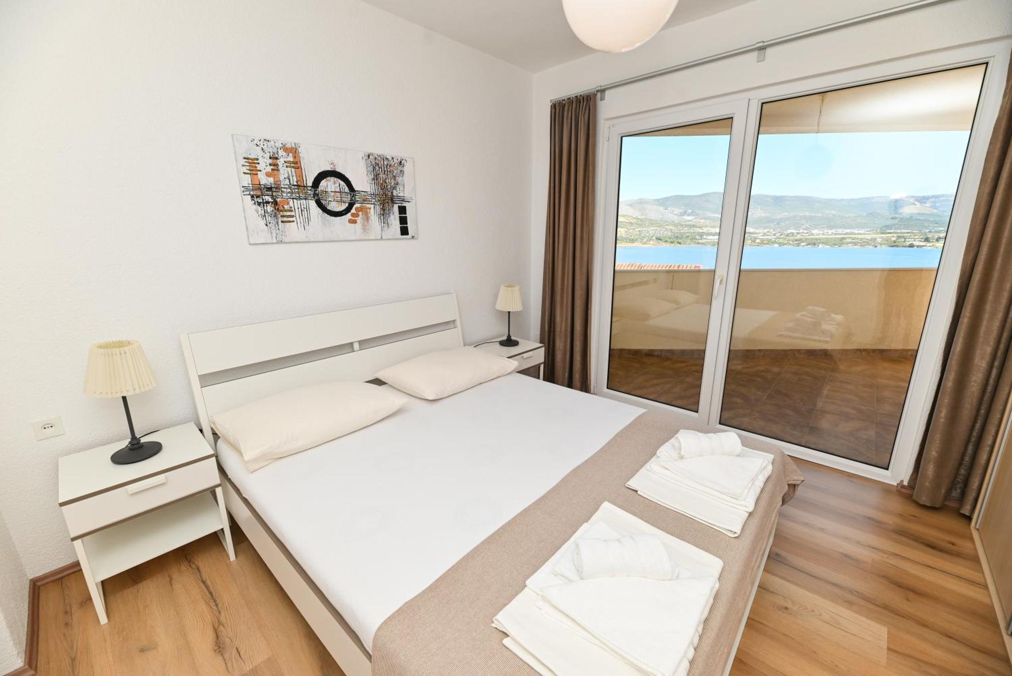 Apartments Bluesky Trogir Eksteriør billede
